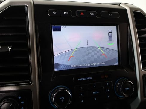Used 2021 Ford F250 Lariat image 6