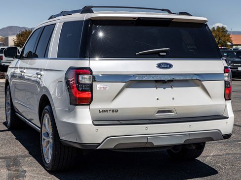Used 2018 Ford Expedition Limited w/ Equipment Group 302A AWD/4WD image 6