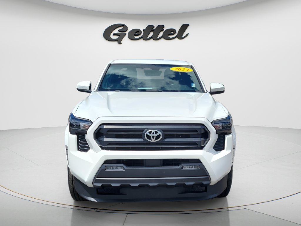 Used 2024 Toyota Tacoma SR5 RWD image 2