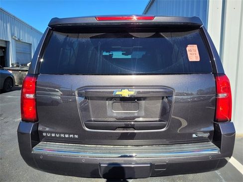 Used 2017 Chevrolet Suburban Premier image 5