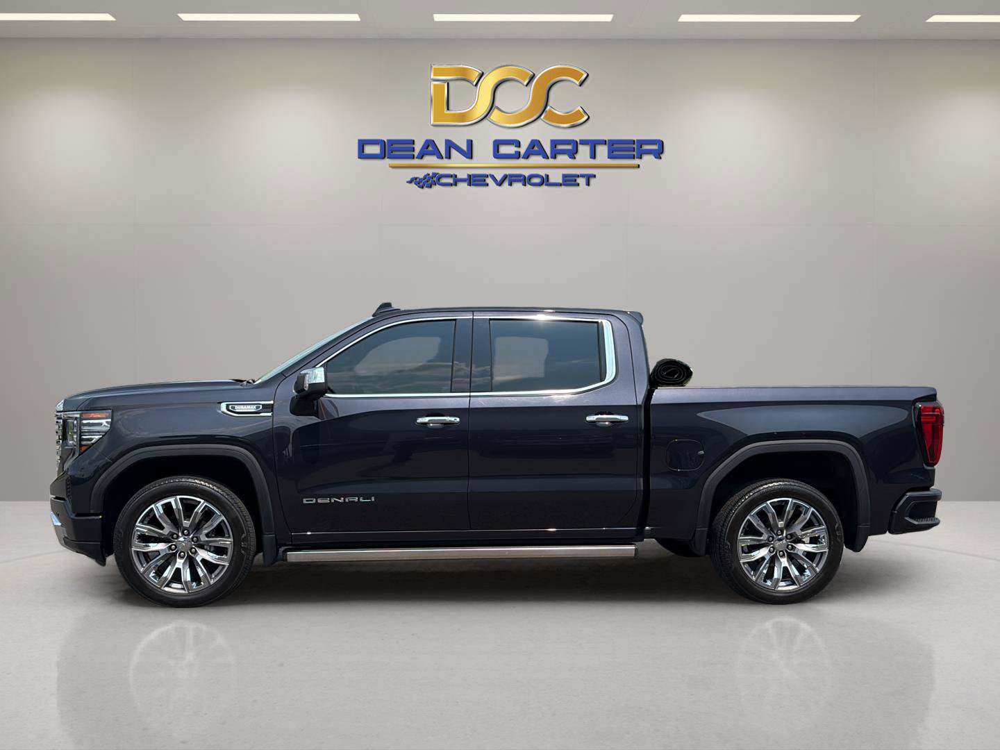 Certified 2023 GMC Sierra 1500 Denali w/ Denali Reserve Package AWD/4WD image 2