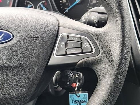 Used 2018 Ford Focus SEL image 25