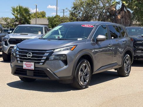 Used 2025 Nissan Rogue SV FWD image 38