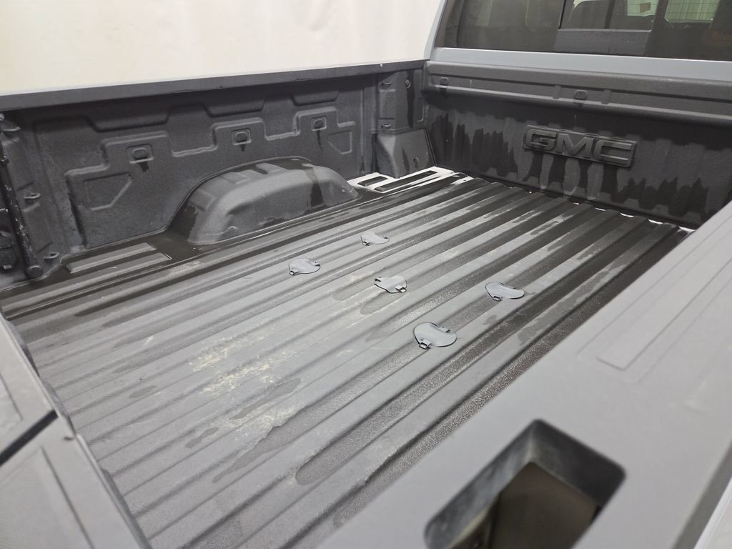 Used 2025 GMC Sierra 2500 AT4X AWD/4WD image 5