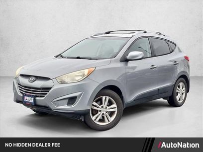 Used 2011 Hyundai Tucson GLS w/ Navigation Pkg 2