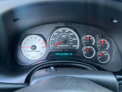 Used 2008 Chevrolet TrailBlazer SS image 33