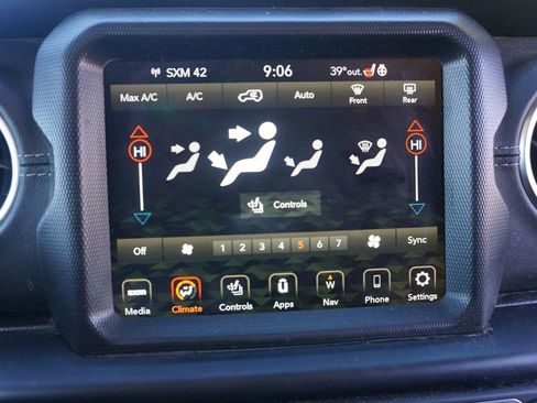 Used 2022 Jeep Wrangler Unlimited Sahara w/ Cold Weather Group image 12