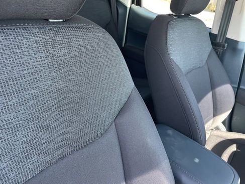 Used 2025 Ford Maverick XL w/ Equipment Group 102A image 10