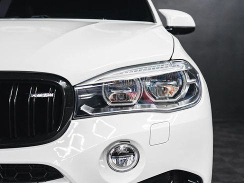 Used 2017 BMW X5 M image 11