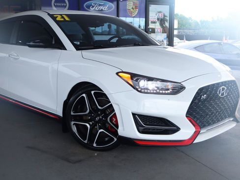 Used 2021 Hyundai Veloster N FWD image 2