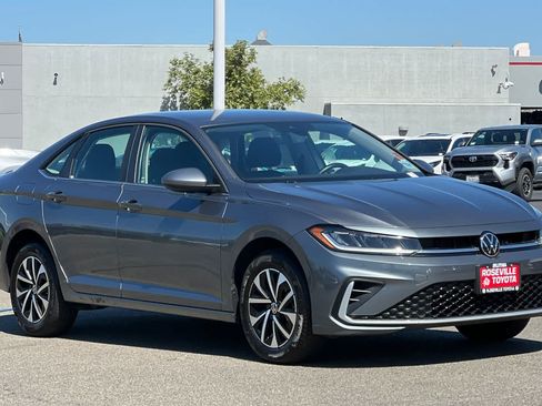 Used 2025 Volkswagen Jetta S FWD image 5