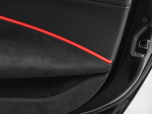 Certified 2025 Ferrari Roma Spider RWD image 29
