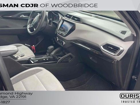 Used 2021 Chevrolet TrailBlazer LT w/ Convenience Package image 7