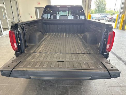 Used 2021 GMC Sierra 1500 SLT w/ SLT Premium Package AWD/4WD image 4