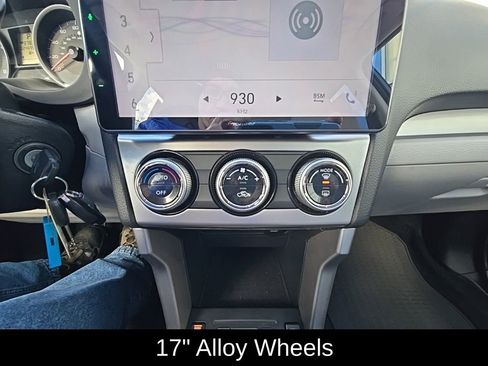 Used 2017 Subaru Forester 2.5i Premium w/ All-Weather Package image 25