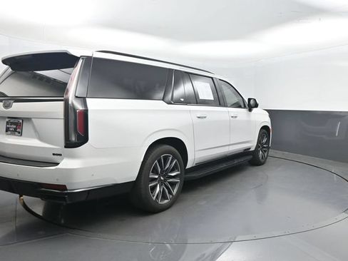 Used 2023 Cadillac Escalade ESV Sport Platinum w/ LPO, ONYX Package AWD/4WD image 26