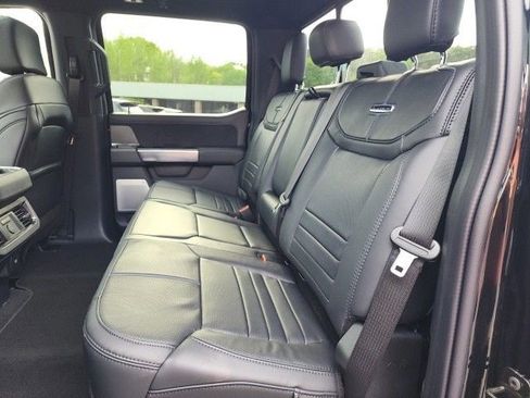 New 2025 Ford F250 Platinum image 31
