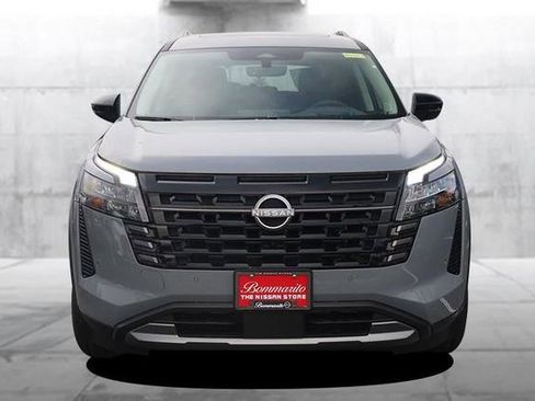New 2026 Nissan Pathfinder Platinum AWD/4WD image 4