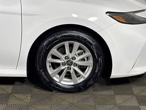 Used 2025 Toyota Camry LE image 22