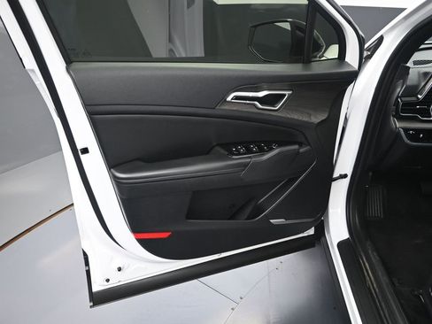 Used 2023 Kia Sportage X-Line image 10
