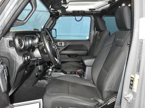 Used 2021 Jeep Wrangler Unlimited Sahara w/ Uconnect 4C Nav & Sound Group AWD/4WD image 6