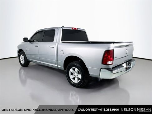 Used 2021 RAM 1500 Classic SLT image 7