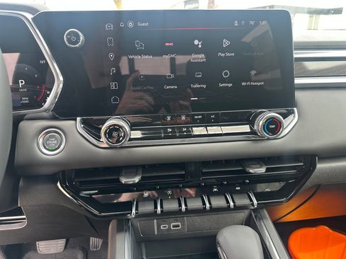 New 2026 GMC Canyon Elevation AWD/4WD image 16