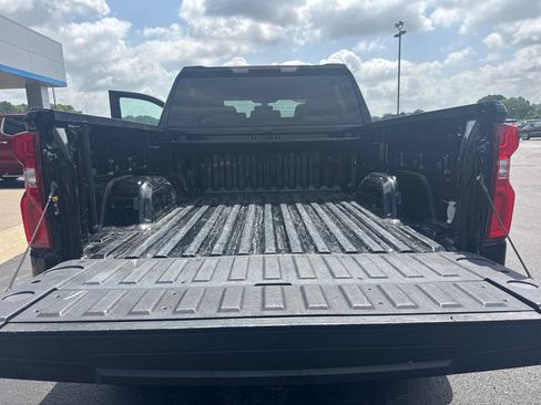 Used 2021 Chevrolet Silverado 1500 Custom AWD/4WD image 13