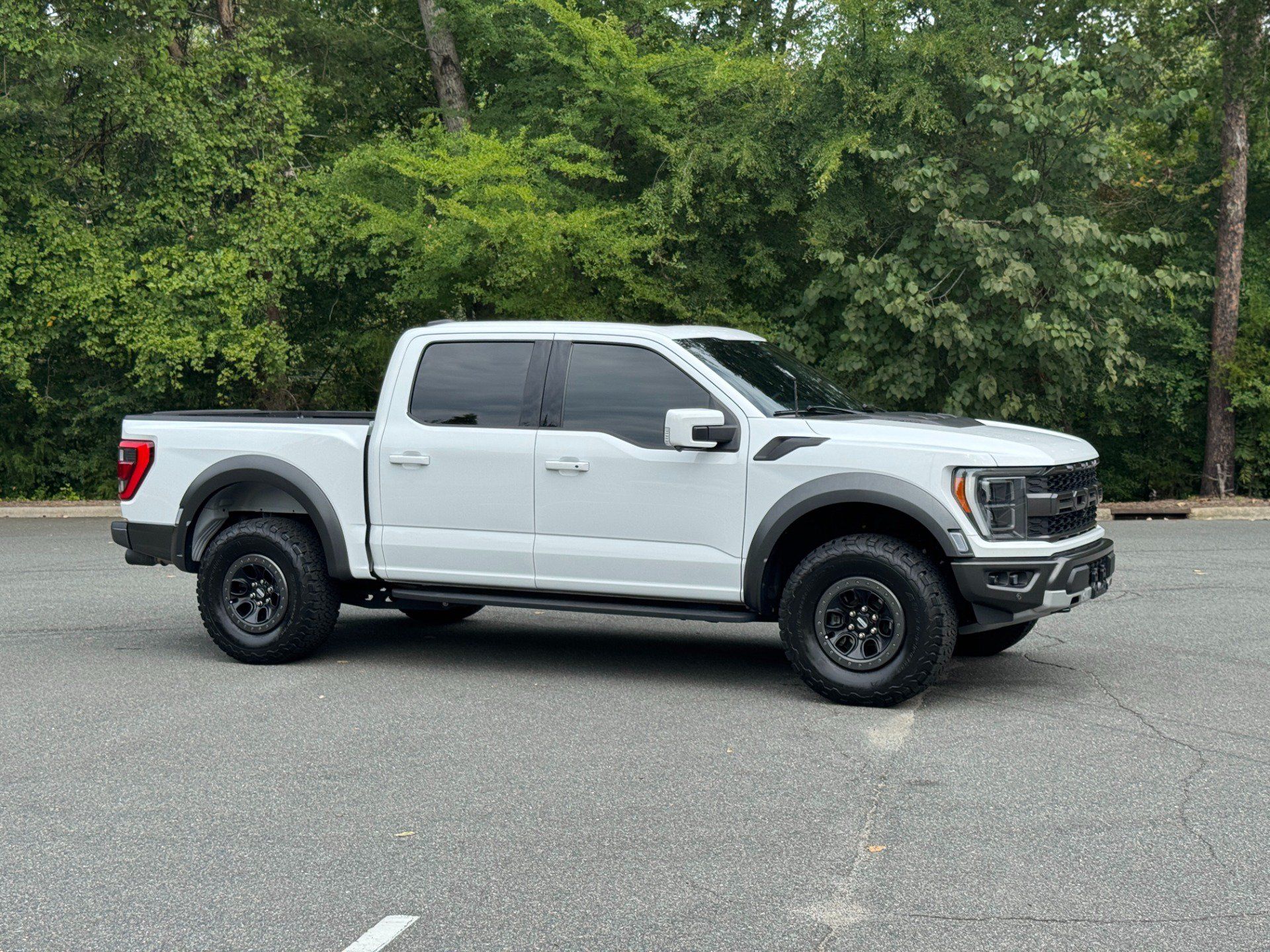 Used 2023 Ford F150 Raptor w/ Blue Interior Package AWD/4WD image 16
