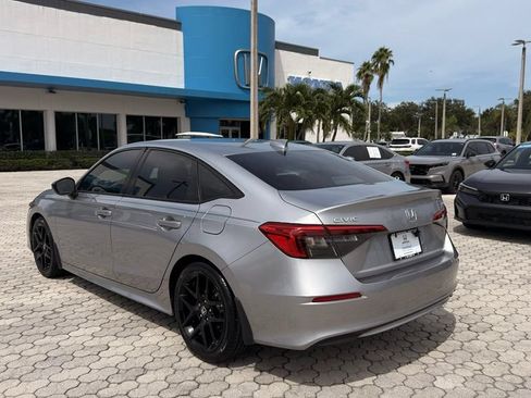 Used 2024 Honda Civic Sport image 4