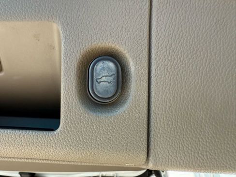 Certified 2018 Chevrolet Tahoe Premier image 35