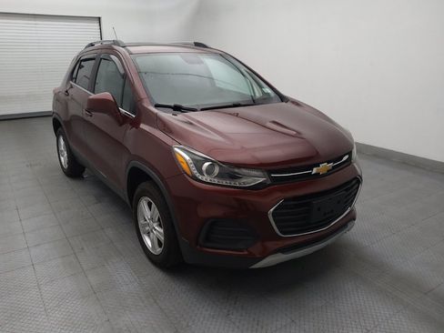 Used 2017 Chevrolet Trax LT w/ Sun & Sound Package AWD/4WD image 13