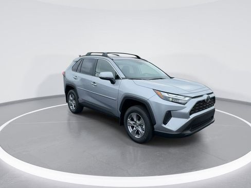 New 2025 Toyota RAV4 LE image 2