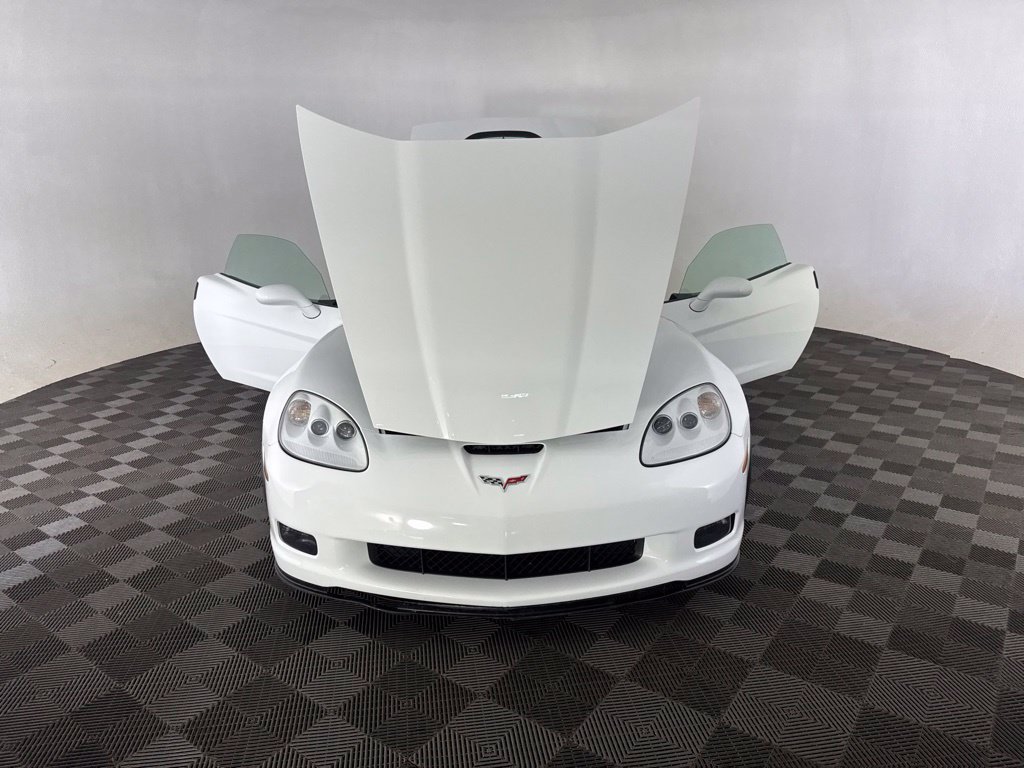 Used 2012 Chevrolet Corvette Grand Sport w/ 3LT Preferred Equipment Group RWD image 18