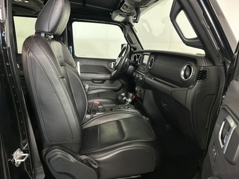 Used 2023 Jeep Wrangler Unlimited Sahara w/ Cold Weather Group image 28