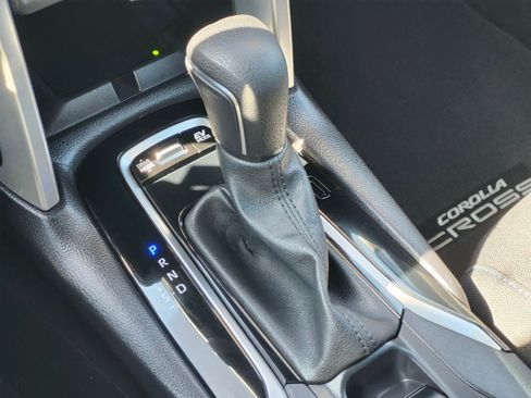 Used 2024 Toyota Corolla Cross AWD Hybrid image 25