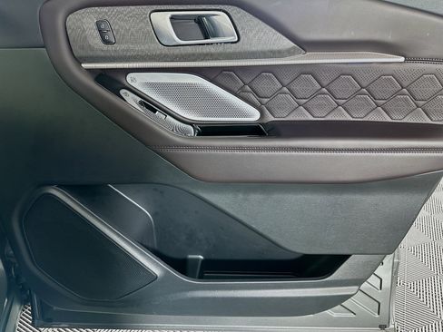 Used 2025 Ford Explorer Platinum w/ LUX Leather Package image 35