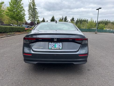 Used 2025 Honda Accord SE image 6