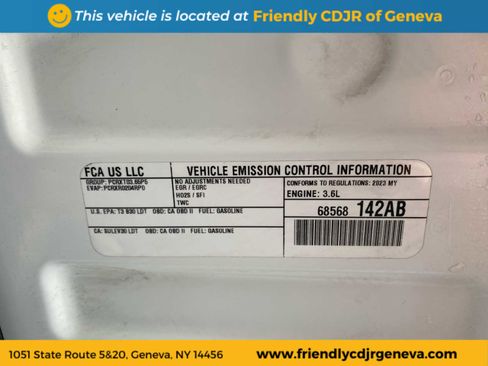 Used 2023 Jeep Grand Cherokee L Laredo image 21