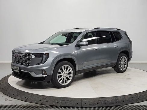 New 2026 GMC Acadia Denali w/ Super Cruise Package FWD image 3