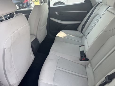 Used 2025 Hyundai Sonata SEL FWD image 12