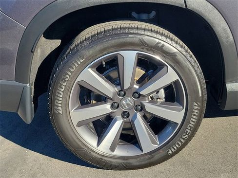 Certified 2023 Honda Pilot Elite image 6