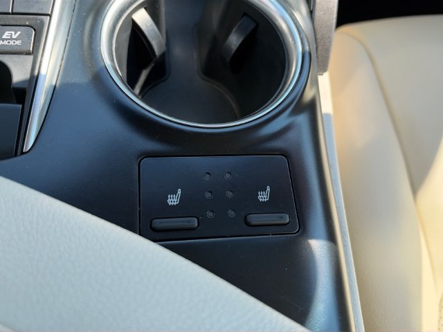 Used 2018 Toyota Camry XLE FWD image 24