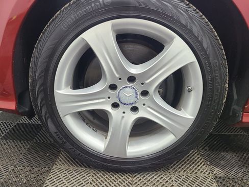Used 2014 Mercedes-Benz E 350 4MATIC Wagon image 18