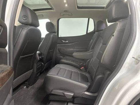 Used 2021 GMC Acadia Denali w/ Denali Technology Package FWD image 23