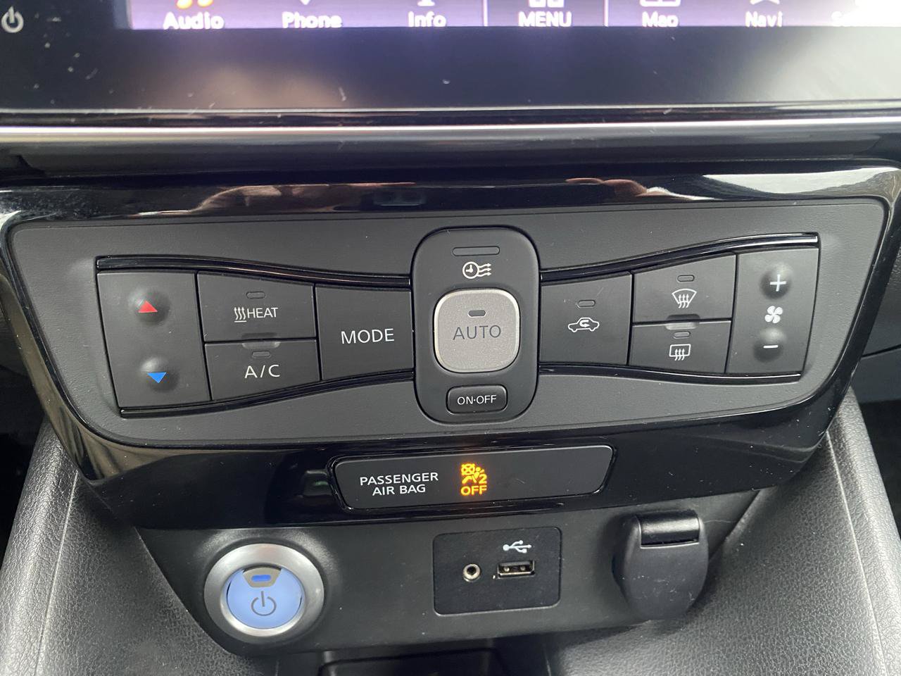 Used 2018 Nissan Leaf SV w/ Protection Package FWD image 20