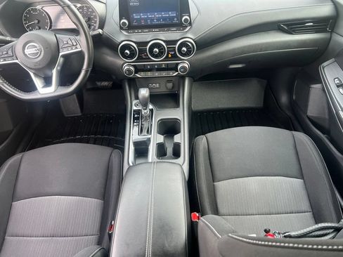 Certified 2022 Nissan Sentra SV FWD image 17