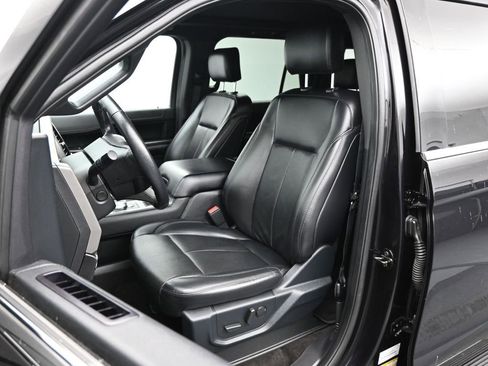 Certified 2020 Ford Expedition XLT w/ Equipment Group 202A image 9