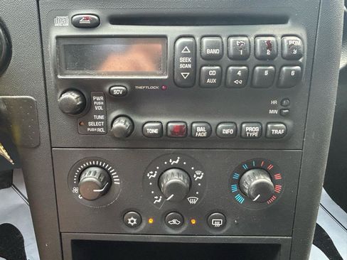 Used 2006 Pontiac Grand Prix w/ Preferred Package FWD image 23