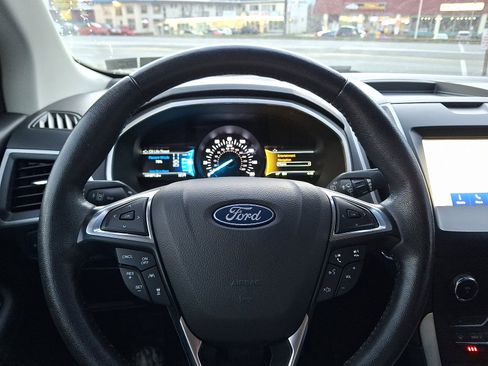 Used 2020 Ford Edge SEL w/ Convenience Package image 19